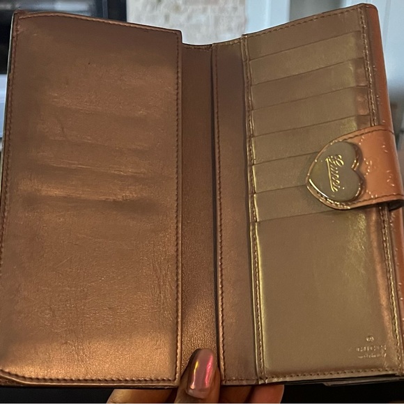 GUCCI Shine Rose Beige Guccissima Patent Leather Wallet - Picture 13 of 16